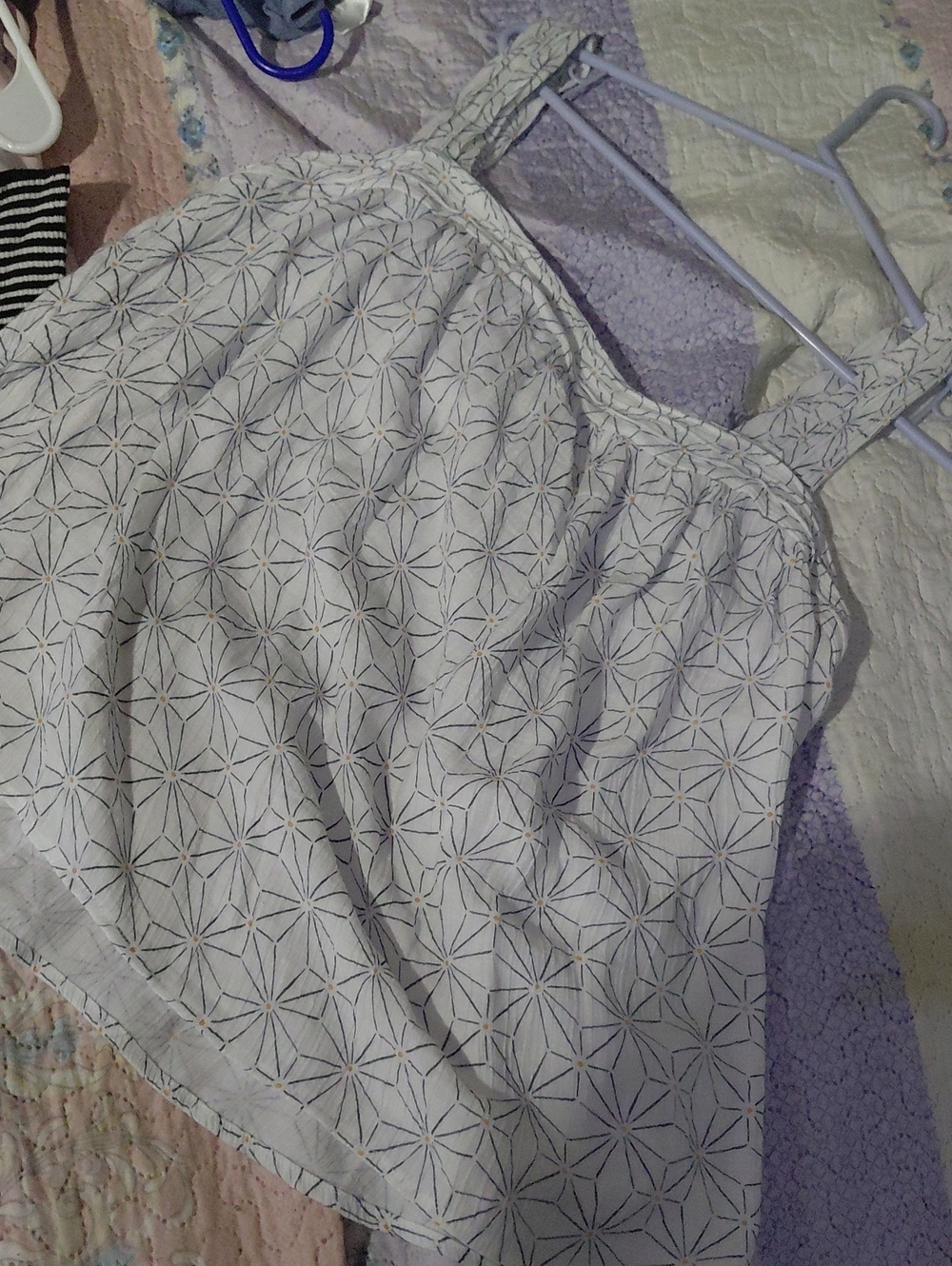 Wonderly White Sleeveless Chemise with Geometric Star Print